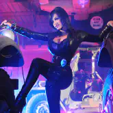 gallery/113887572_actiongirlsdeniseconvict004.jpg